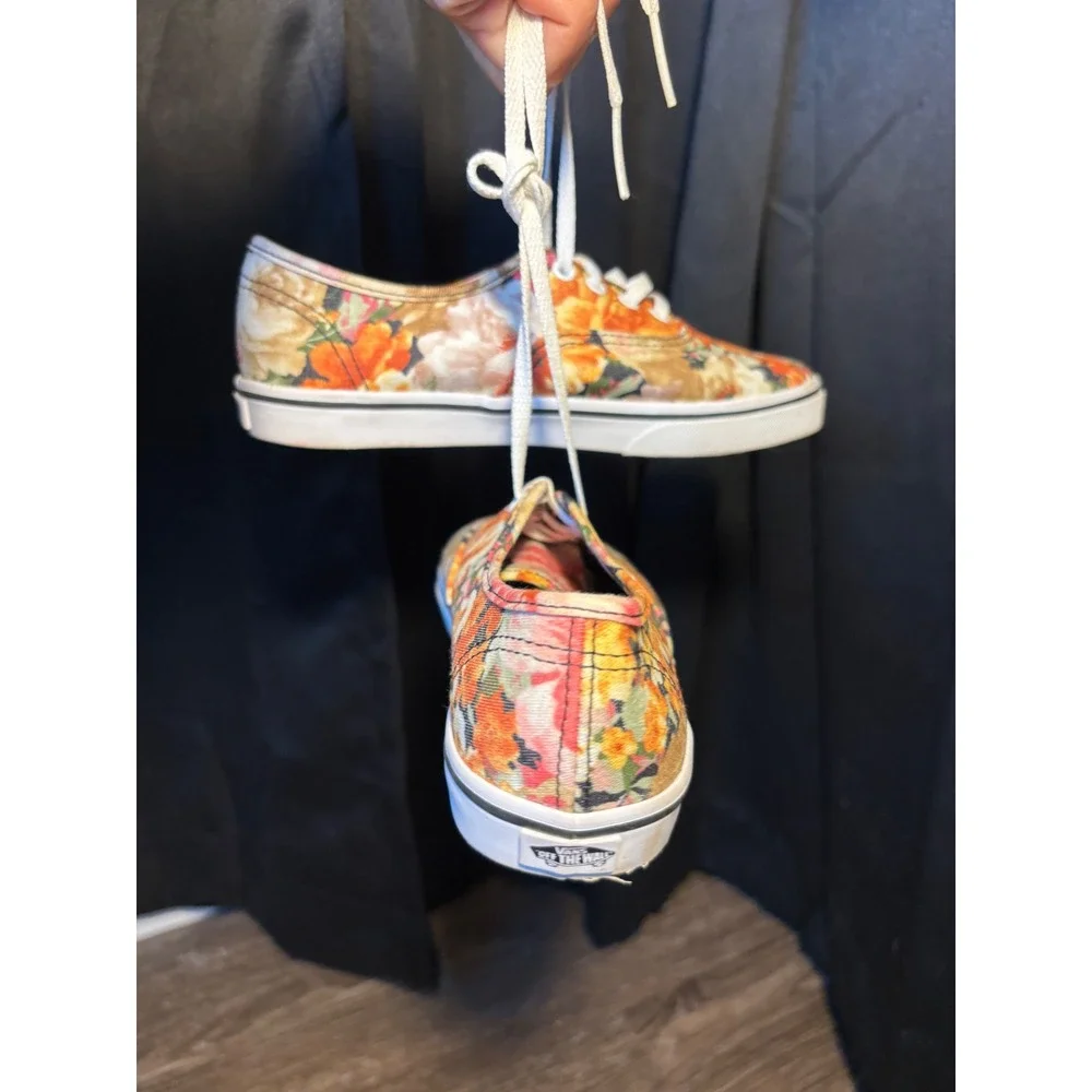 Vans Authentic Lo Pro Floral Tapestry Canvas Sneakers Kids Size 2.5 Multi-Color
